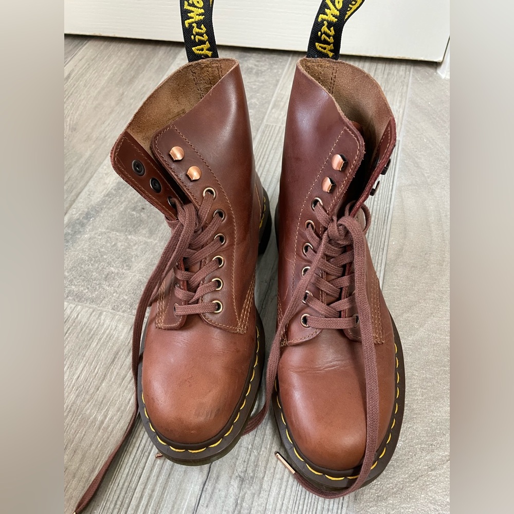 Doc Marten’s Lace-up boots - 1480 Pascal